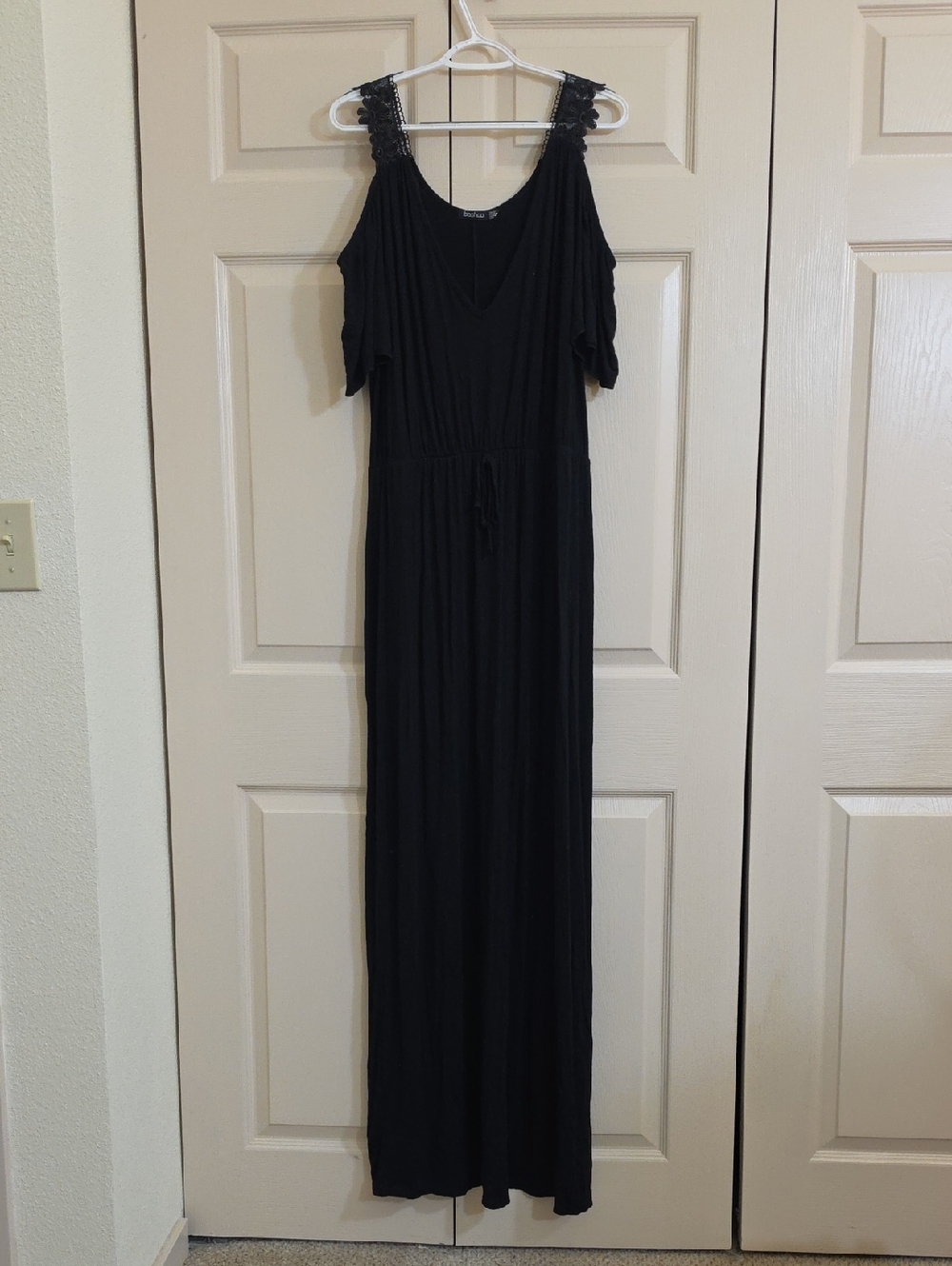 Boohoo Black Cold-Shoulder Maxi Dress -